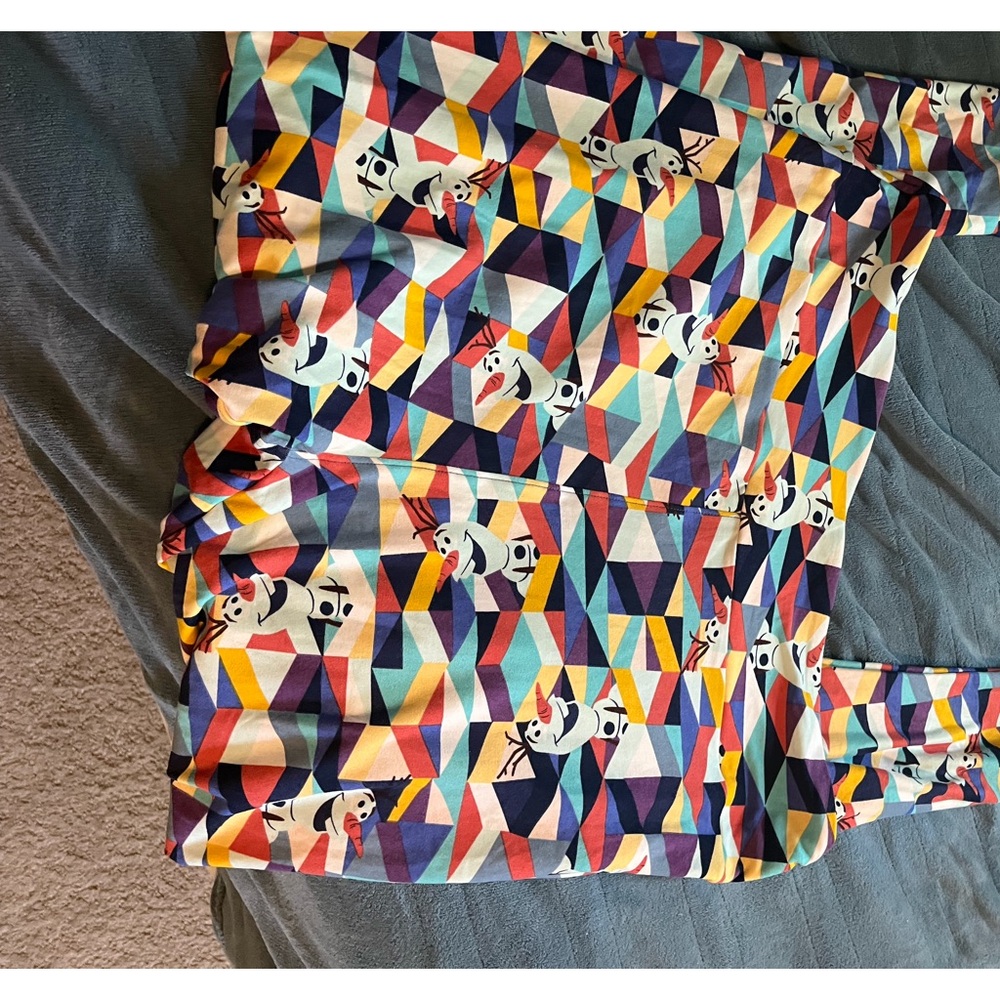 LulaRoe Disney leggings, size T&C2.